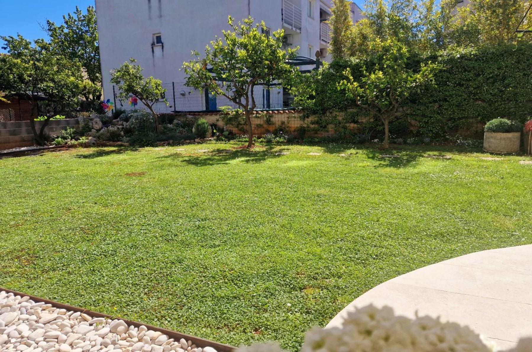 Apartments Cerin-روفينج المظهر الخارجي الصورة